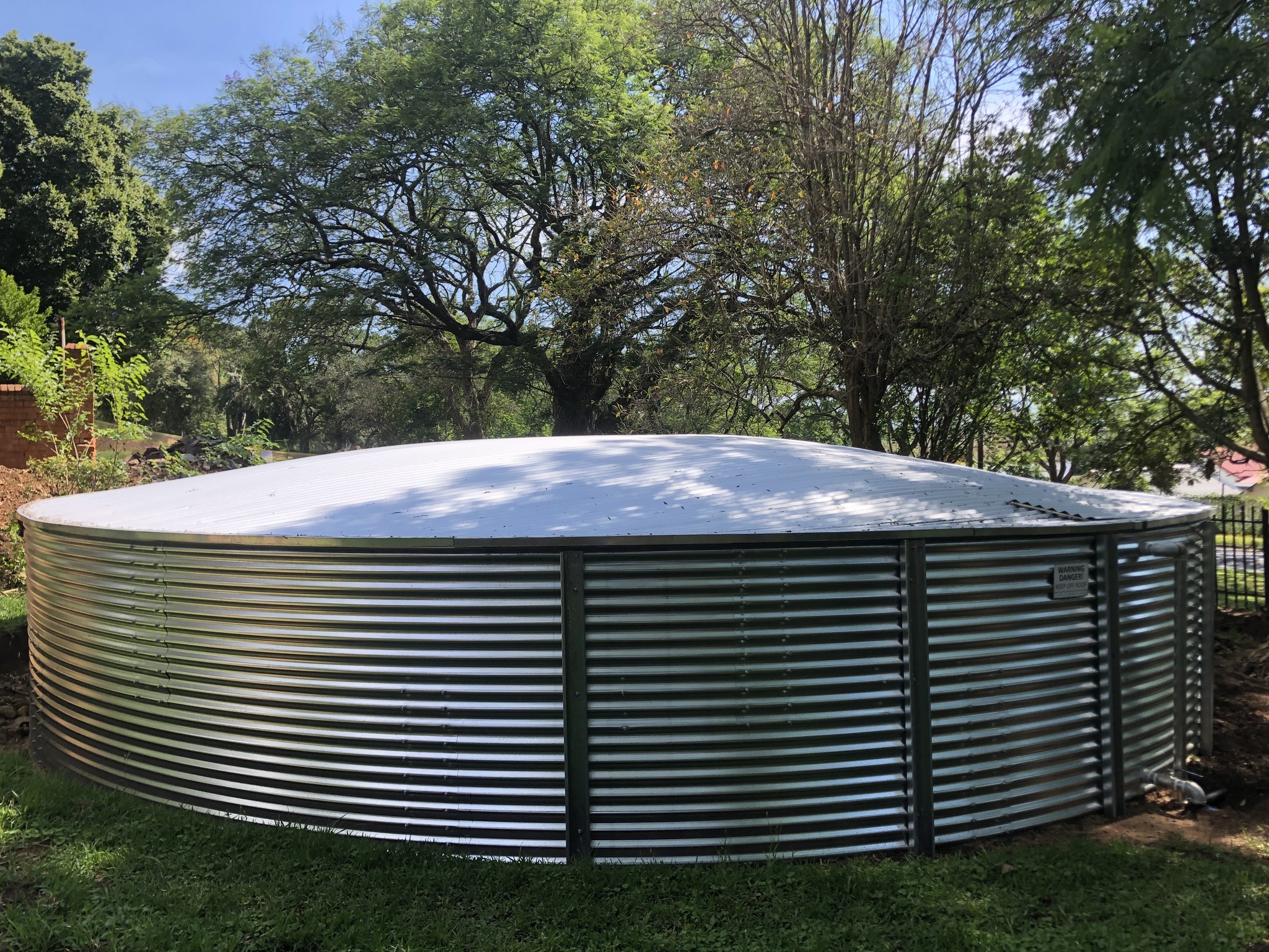 RainQueen Reservoir with roof
