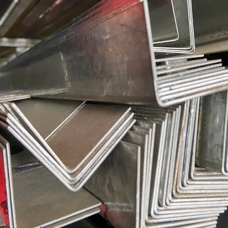 4-metal angles – Rainqueen Reservoirs